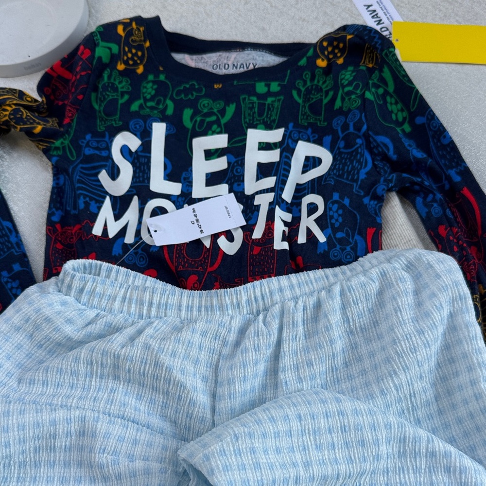 Old Navy Navy Multicolor 'Sleep Monster' Pajama Set with Light Blue Pants